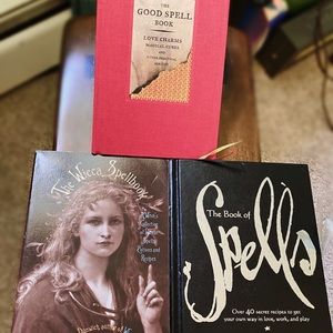 3 Wicca Magick Spell Books Lot + Free 2004 Almanac